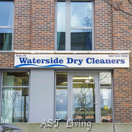 Pontoon Dock Key Workers Apartment London Luaran gambar